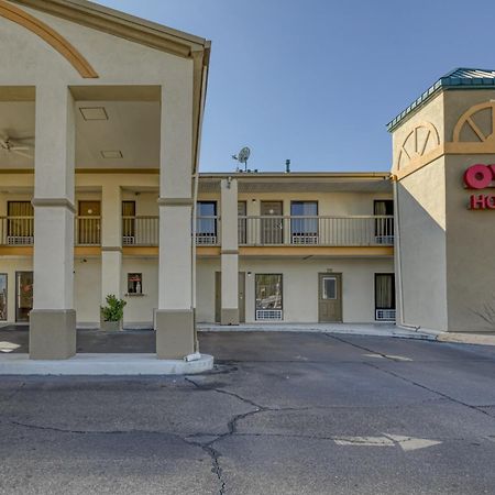 Oyo Hotel Grenada West エクステリア 写真