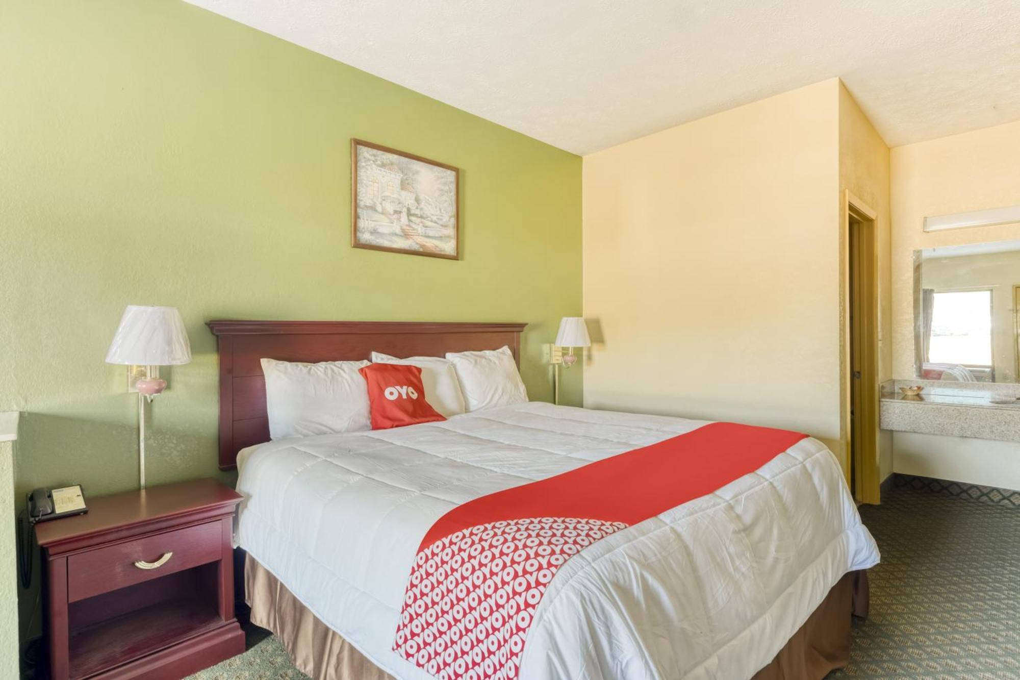 Oyo Hotel Grenada West エクステリア 写真