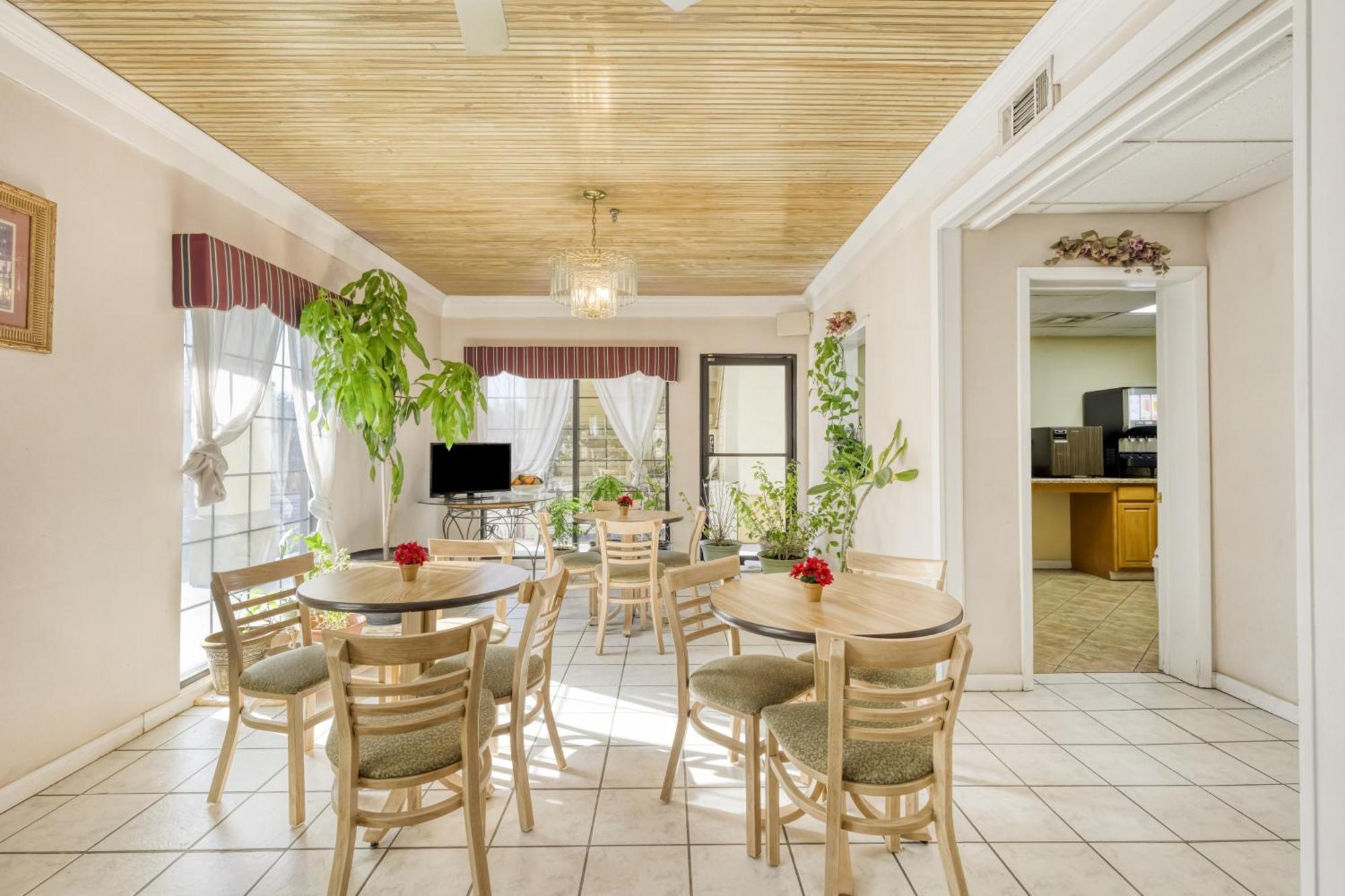 Oyo Hotel Grenada West エクステリア 写真
