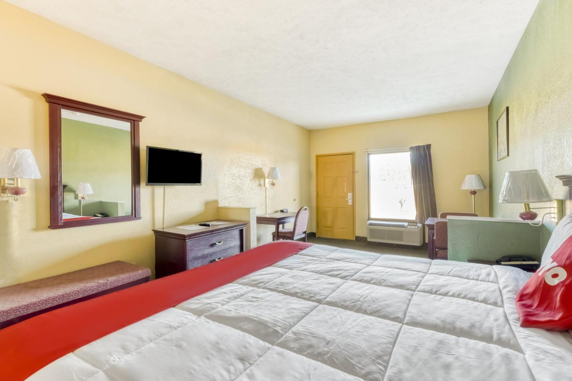 Oyo Hotel Grenada West エクステリア 写真