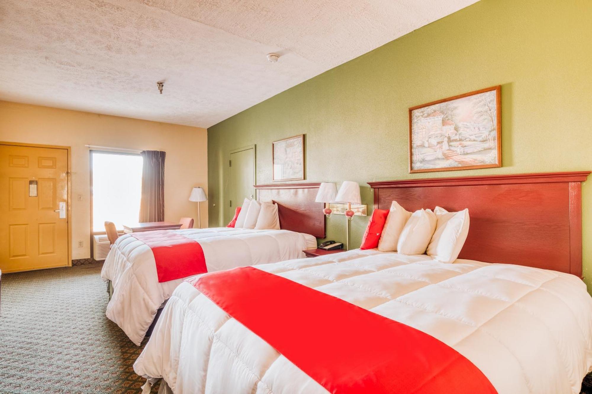 Oyo Hotel Grenada West エクステリア 写真