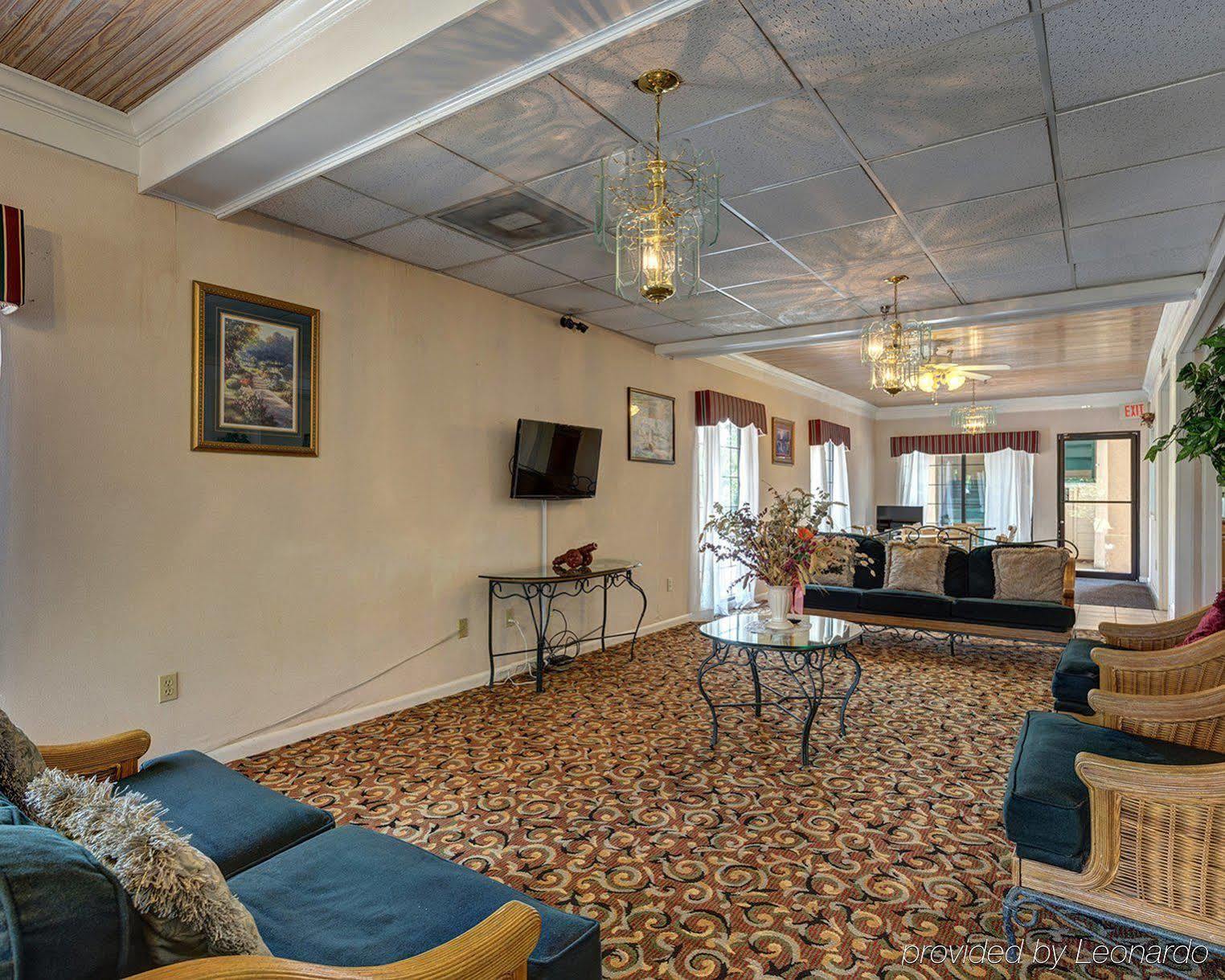 Oyo Hotel Grenada West エクステリア 写真